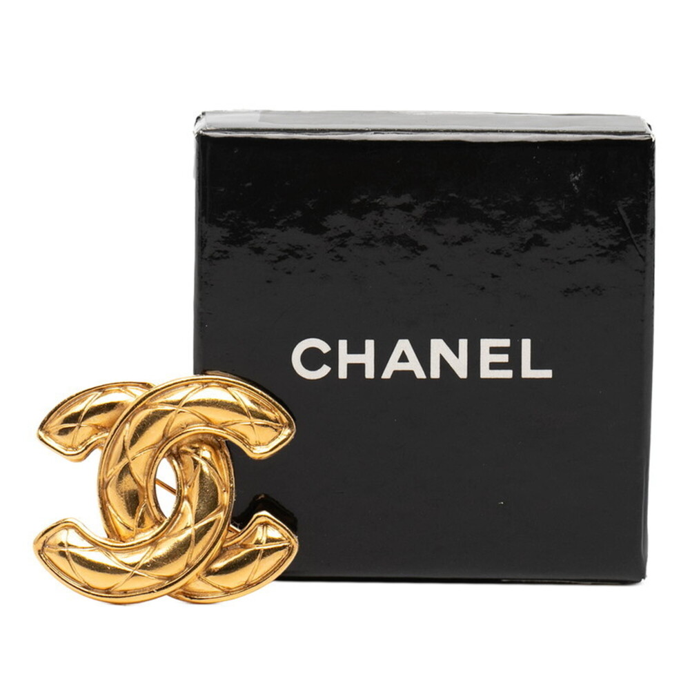 CHANEL Vintage Green Logo Brooch - Picture 4 of 4